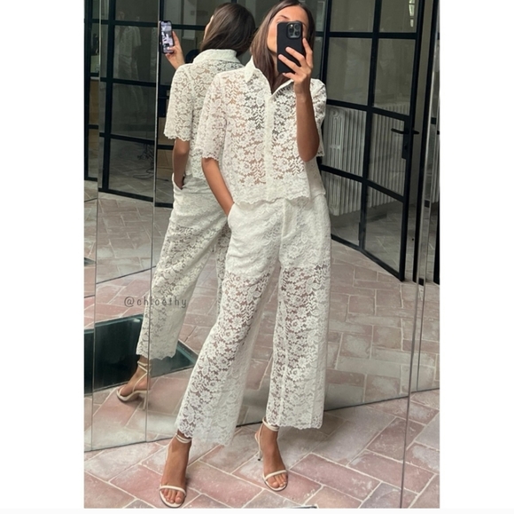 Zara Pants - Zara LACE DETAIL CROPPED PANTS